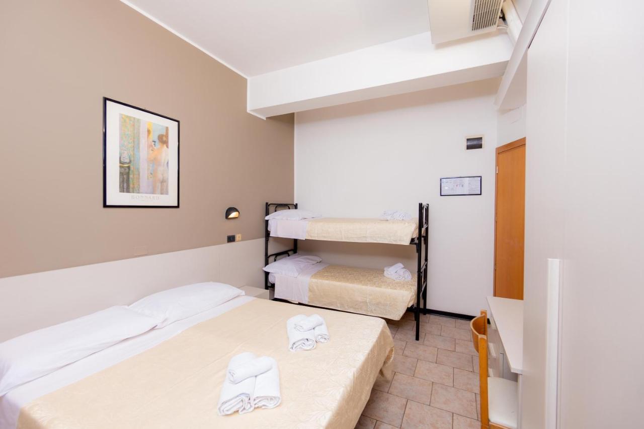 Hotel Galileo Rimini Luaran gambar