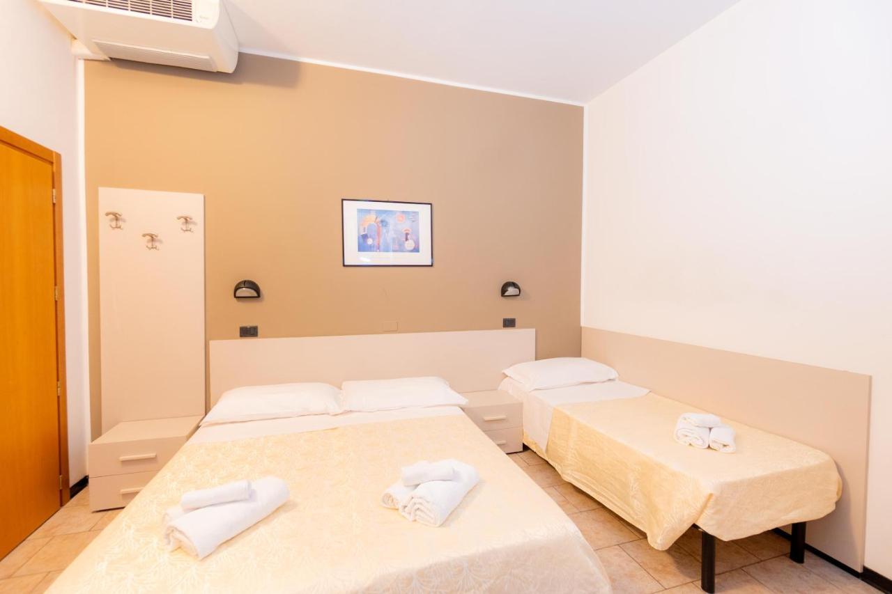 Hotel Galileo Rimini Luaran gambar