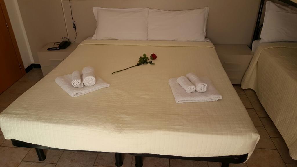 Hotel Galileo Rimini Luaran gambar